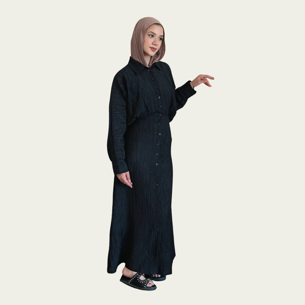 Dreamy Crinkled Dress - Black